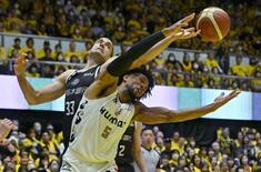 要所で粘り強さ 地区ＶへＭ５　