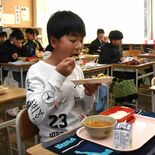 北海道からホタテ500キロが益子町に　無償で提供、給食で堪能　処理水巡…