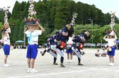 獅子舞も運動会で躍動