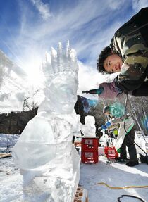 氷の彫刻　日光
