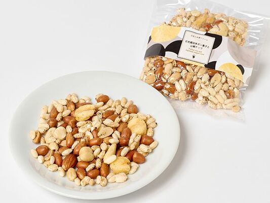 日光棚田米ポン菓子と山椒ナッツ