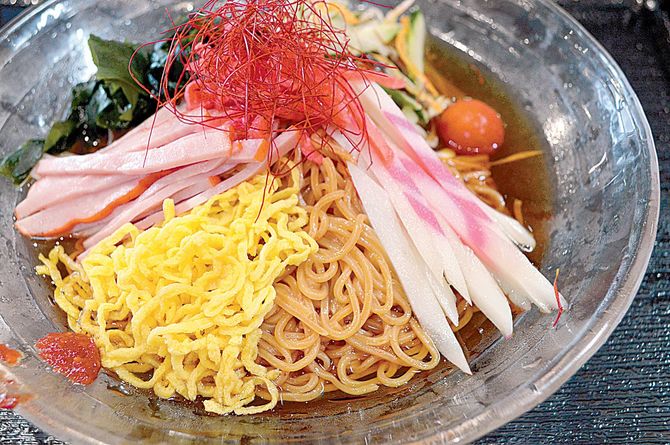辛みの調整は添えられているコチュジャンで