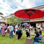 真岡の県有形文化財で縁日 かき氷や綿あめに子どもたち笑顔 高校生中心に…