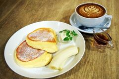【推しの逸品】弾力があり優しい風味　パンケーキ　マツガミネコーヒービルヂング１０３グリムの森店（下野）