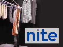 【注意喚起】ストーブとの程よい距離感が大切です~「電気」「石油」暖房器具の事故を防ぐ4+1のポイント~