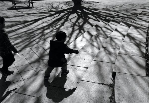 「影遊び」大槻典雄（宇都宮）