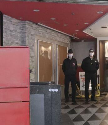 　エレベーター事故があった神戸市中央区の商業ビル＝昨年３月