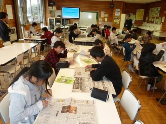 記者の仕事を知る／宇都宮市国本西小