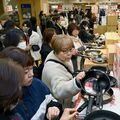 初売りにぎわう　即完売の福袋も　幅広い価格帯で需要応える　東武宇都宮百貨店
