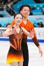 中井亜美ＳＰ首位、青木祐奈２位