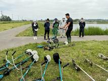 安全な草刈りへ機材の操作学ぶ