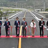 県道矢板那須線　堰場工区900メートルのバイパスが開通　関係者ら安全祈願