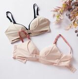 卒乳するバストの悩みをサポート！変化に寄り添うノンワイヤーブラ誕生