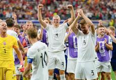 ノルウェー競り勝ち、2回戦へ