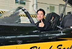 小泉防衛相、韓国空軍を視察