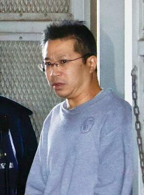 送検のため埼玉県警川越署を出る山口新容疑者=10日午前9時4分