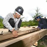 奥日光・戦場ケ原で木道改修進む　老朽化した散策路、広く丈夫に　11月ま…