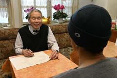 道を外さぬよう寄り添い続ける