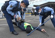 国体に向けて不審者対応訓練