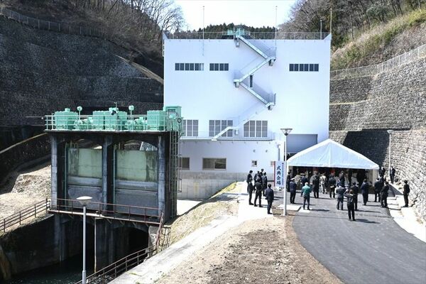 ３年半ぶりに発電を再開した風見発電所＝16日午前、塩谷町風見山田