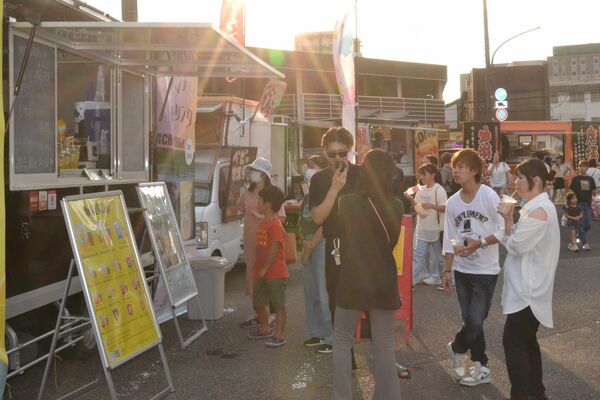 高校生らでにぎわった会場