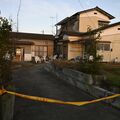 小山の住宅で強盗致傷か 外国人の男3人が逃走 住民女性は顔や腕を殴られけが