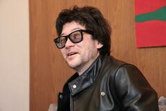 【浅野忠信インタビュー】演じる“痛み”と、絵を描くことでつかんだ自由