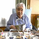 ジャガイモ掘りに使ってね　茂木の桜井さんが古新聞でエコバッグ140個製作、こども園にプレゼント