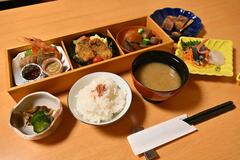 素材とだし、うまみ前面