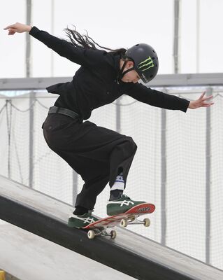 女子ストリートで優勝した赤間凛音=宇都宮市東部総合公園