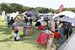アウトドア用品などのブースが並ぶイベント会場