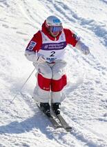 堀島、W杯で観客沸かせる勝利