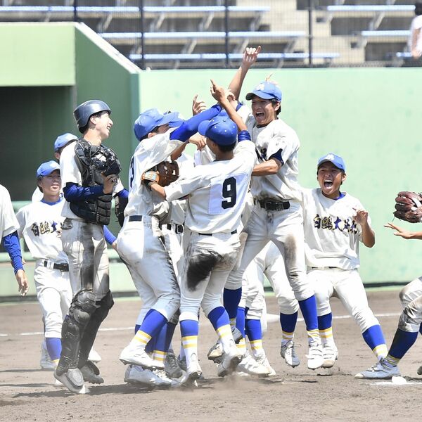 白鴎足利、終盤に粘り 高校軟式野球北関東大会、初Vで全国へ 2番手