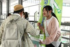 支えられ、支える側への道歩む