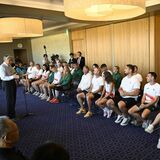 13日開幕の世界陸上　ハンガリー選手団を福田知事ら歓迎　宇都宮・カンセキスタジアムとちぎで事前キャンプ