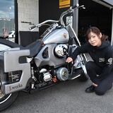 道半ばで夫が他界…社長を継いだ妻が叶えた夢とは　宇都宮の会社がバイク業界に新風