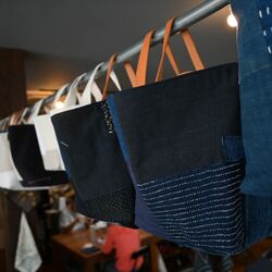 宇都宮発刺し子、国内外で人気 就労支援A・B型TOMOS company 利用者と社会をつなぎ10年 来年に新拠点も