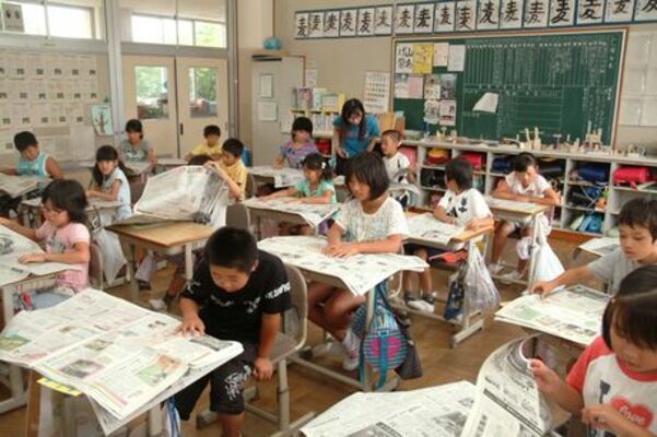 記者の仕事学ぶ／佐野市三好小