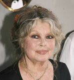 B・バルドーさん死去