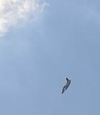 カンセキスタジアム上空を飛行したブルーインパルス