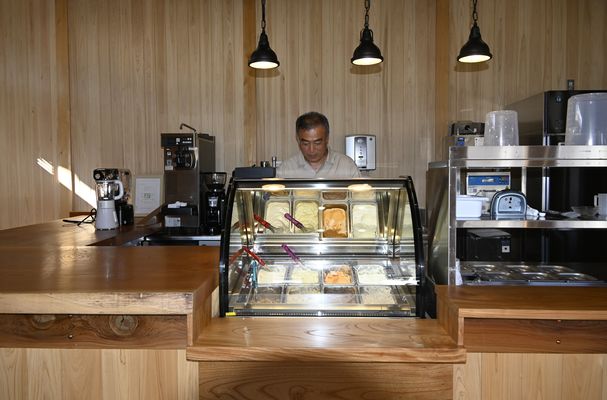 桝倉建設が新たに運営するジェラート店＝真岡市
