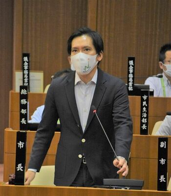 渡辺美知太郎氏