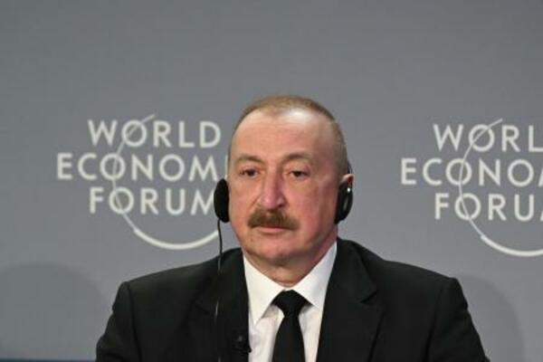 　２０日、スイス・ダボスで、世界経済フォーラム年次総会に参加するアゼルバイジャンのアリエフ大統領（ゲッティ＝共同）