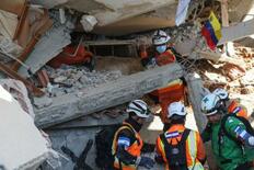 ベネズエラ地震死者１４００人超