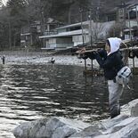 日光・中禅寺湖で岸釣り解禁　マス釣りの聖地、太公望たち釣果期待