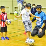 子どもたちにスポーツを　元栃木ＳＣ・菅さんが教室　さくら