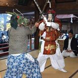 矢板・木幡神社で厄よけ大祭　どんど焼きや福餅まきでにぎわい　迫力の「大…