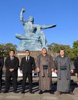 安青錦、原爆犠牲者を追悼