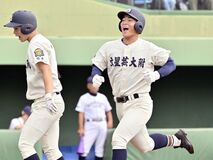 文星芸大付、後半に本領発揮で16年ぶり優勝王手　エース津久井が投打に活躍　秋季栃木県高校野球準決勝