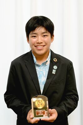 岡安悠稀